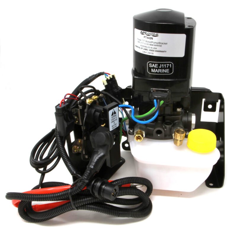 Mercury, Mercruiser & Volvo Penta 1970'Smid 1980'S Round Motor Square Reservior Complete With Pump